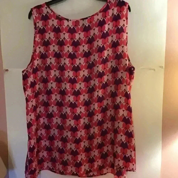 Fashion Bug 2X Silk Sleeveless Blouse - Picture 2 of 2